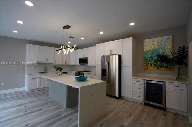 Building Photo - 935 Lemonwood Ct