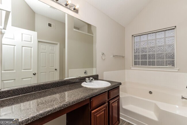 Building Photo - 5993 Nile Ct