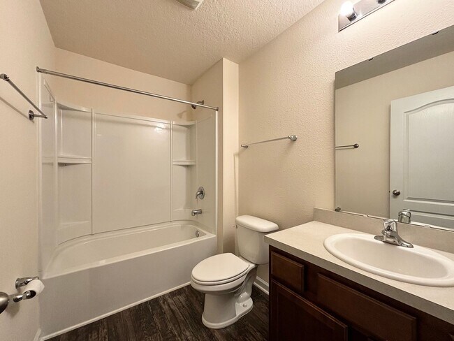 Building Photo - 1763 Eagle View Way