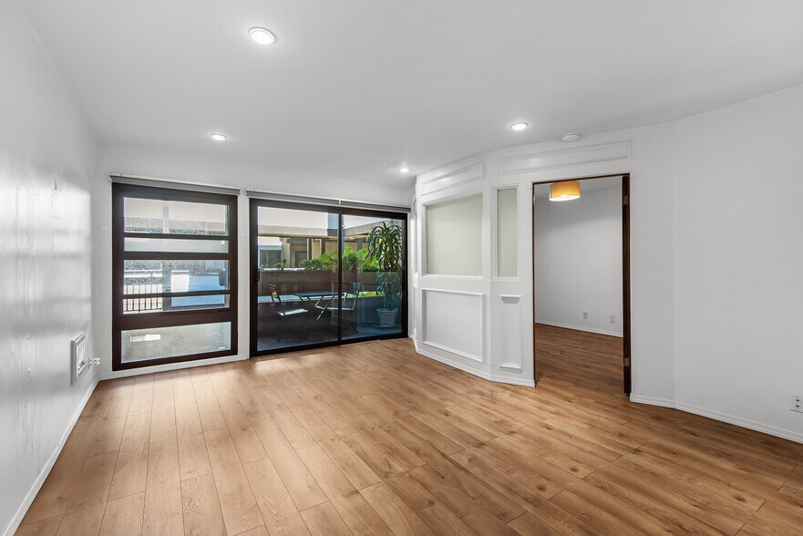 Building Photo - 7742 Redlands St
