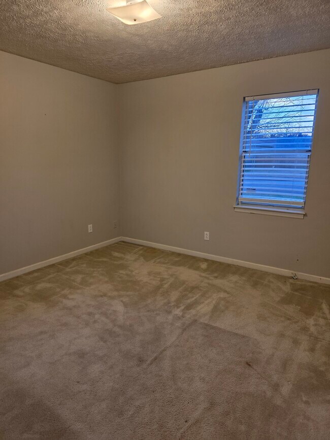 Building Photo - 217 S Hancock St