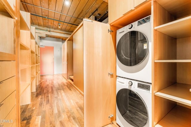 Building Photo - 530 S Hewitt St