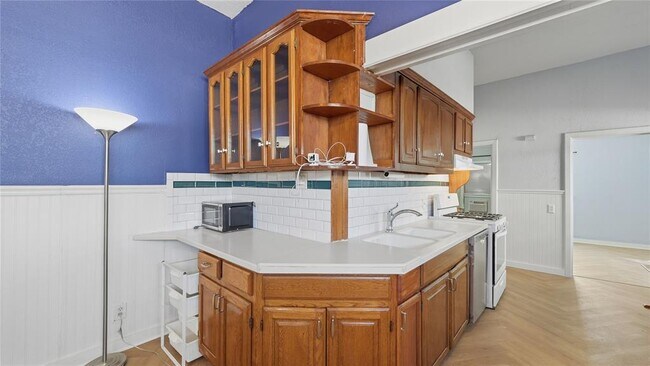 Building Photo - 234 Princeton Ave