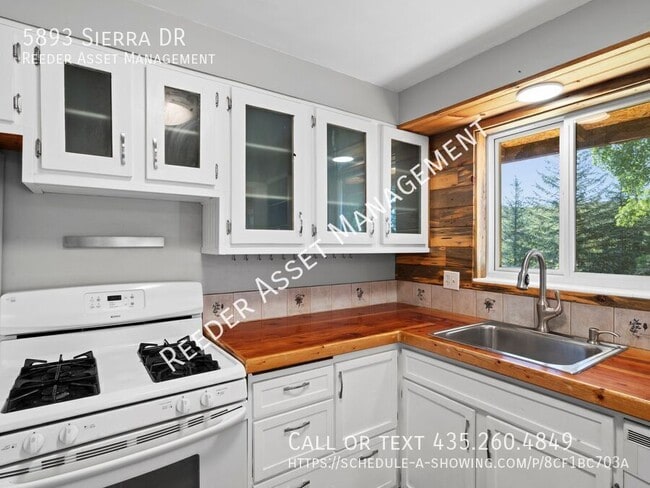 Building Photo - 5893 Sierra Dr
