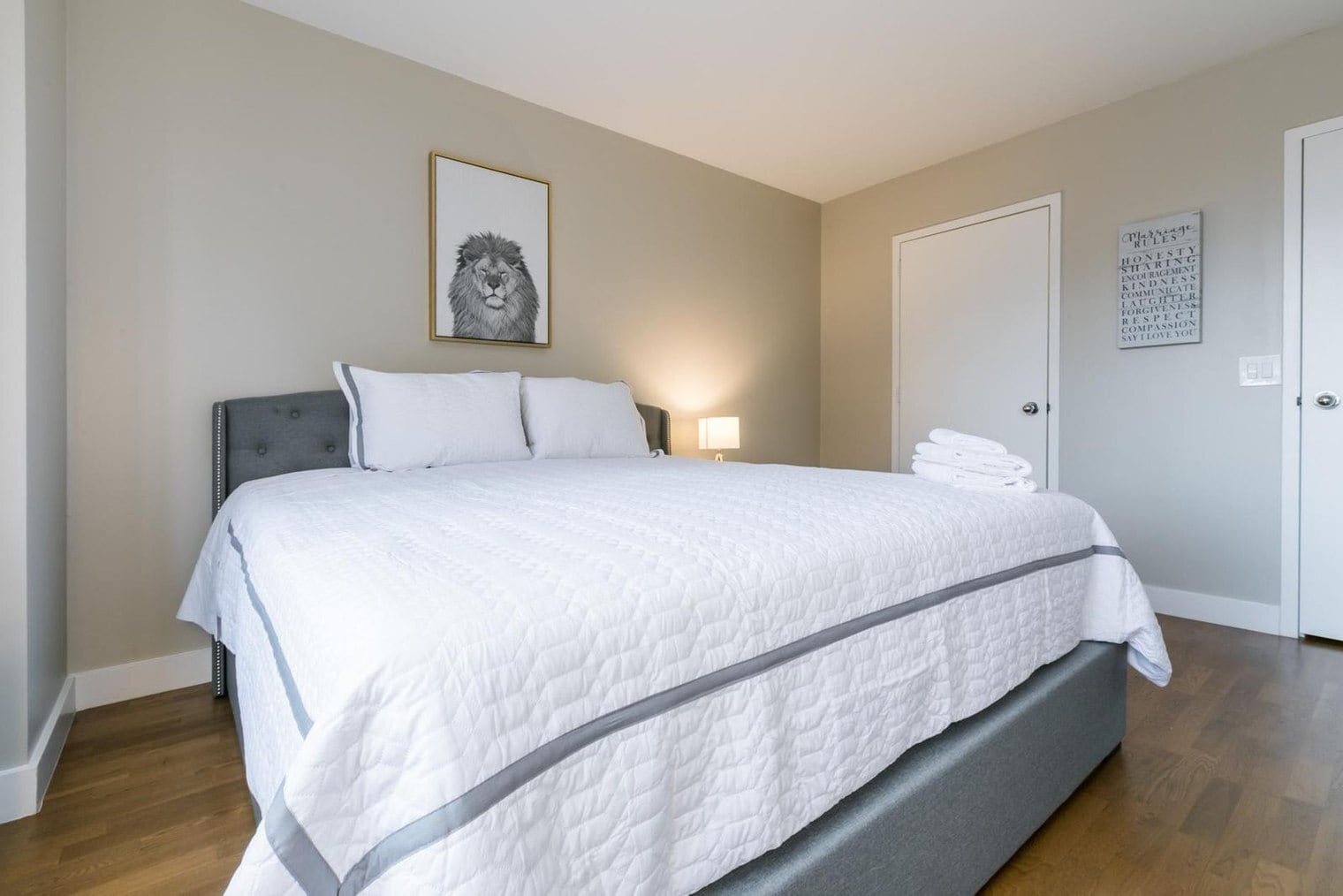 Building Photo - 200 W 88th St