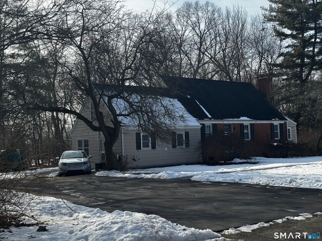 Building Photo - 352 Hotchkiss Rd