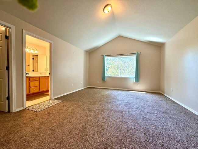Building Photo - Updated Craftsman on Corner Lot in Aloha~ ...