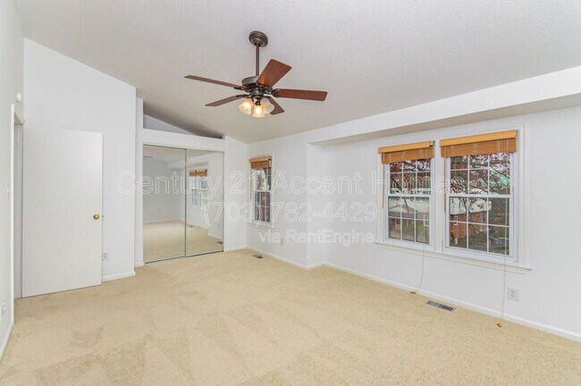 Building Photo - 29 S Floyd St