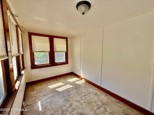 Building Photo - 155 Wells Mills Rd