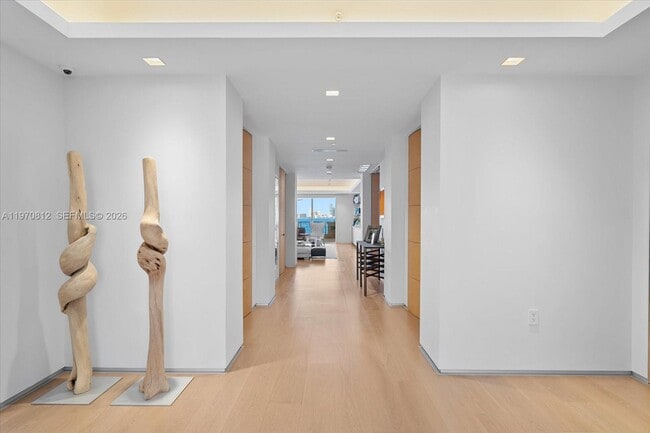 Building Photo - 4921 Fisher Island Dr