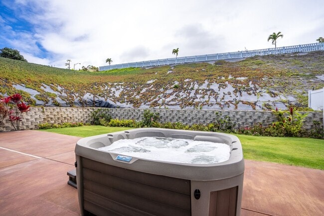 Building Photo - Beautiful Designed Spacious 3 bed/2.5 Bath Home at Kehalani with Ocean Views!