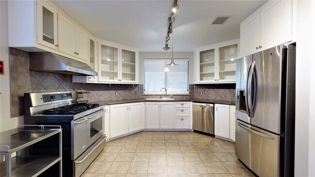 Building Photo - 11 Sand Piper Pl