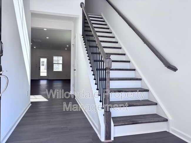 Building Photo - 400 Red Mangrove Dr