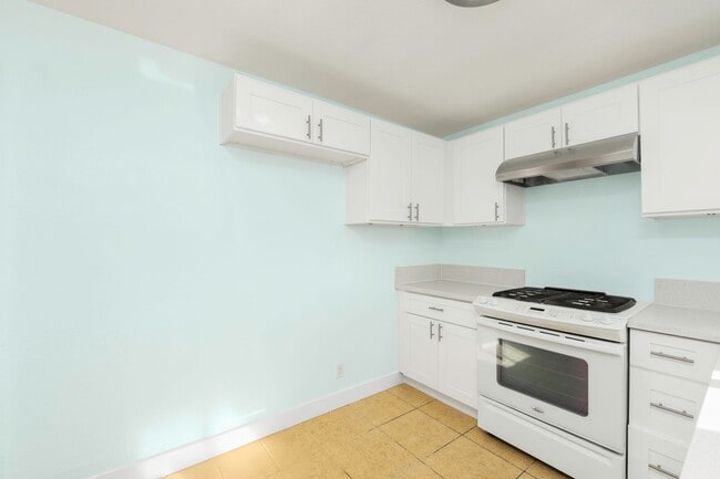 Building Photo - 2165 Sepulveda Ave