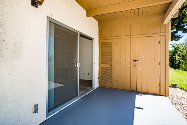 Building Photo - Great 2-bedroom condo in San Marcos availa...