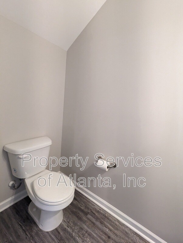 Building Photo - 4443 Pinscher St