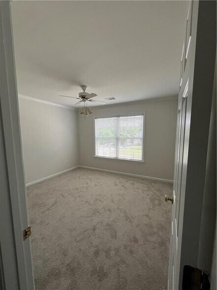 Building Photo - 15 Hawnley Trace