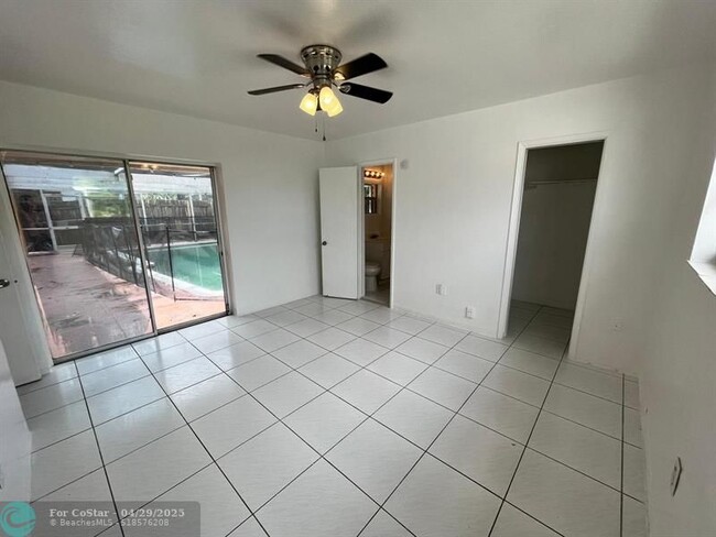 Building Photo - 7941 Plantation Blvd