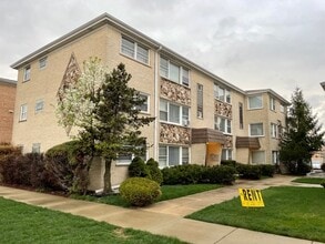 Building Photo - 8550 W Lawrence Ave