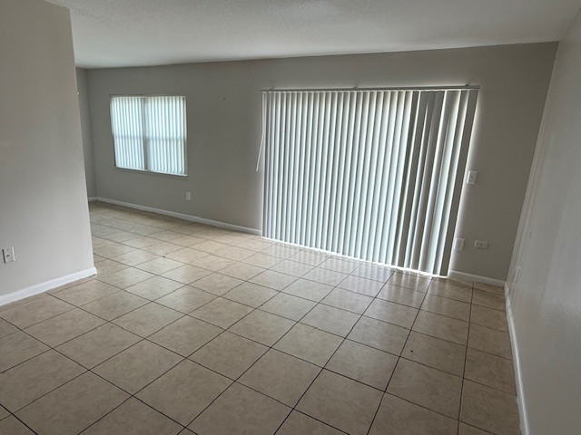 Building Photo - 819 Pablo Ln