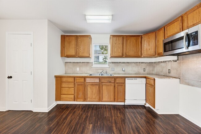 Building Photo - 6603 Conley St