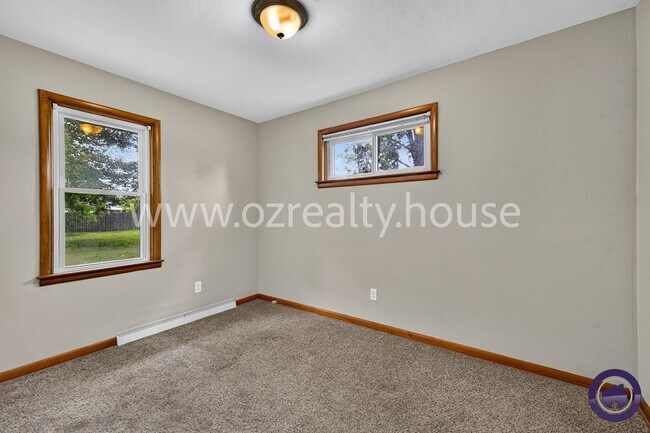 Building Photo - 3226 N McCord Rd