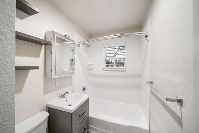 Building Photo - Bright & Updated 3-Bedroom Home with Garage