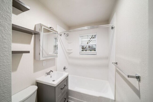 Building Photo - Move In SPECIAL! Beautifully Remodeled 2-B...