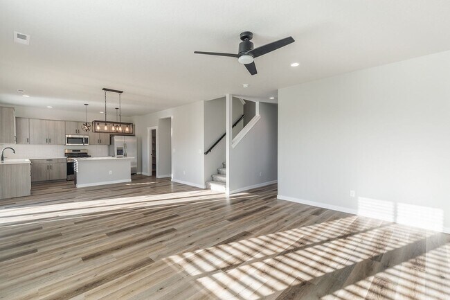 Building Photo - BRAND NEW 4 Bed 2.5 Bath Home