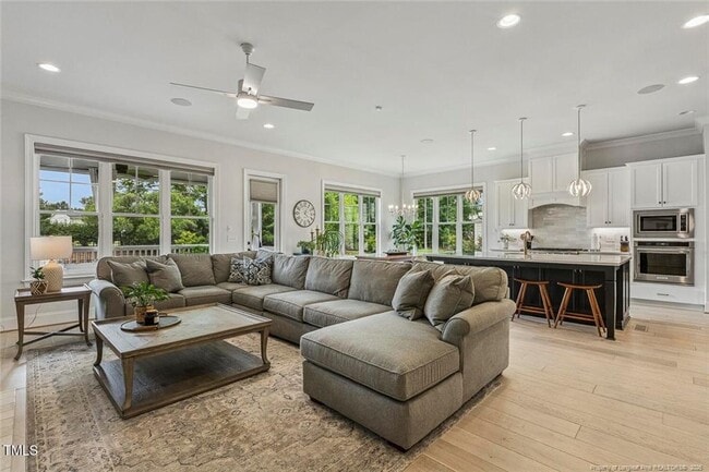 Building Photo - 2098 Amalfi Pl