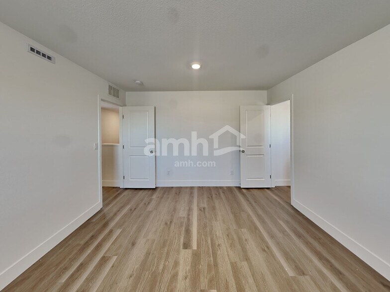 Building Photo - 7919 Banquero Ct