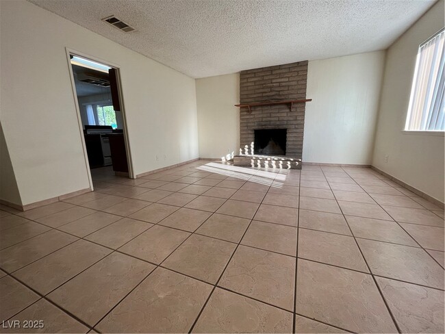 Building Photo - 7408 Alta Dr