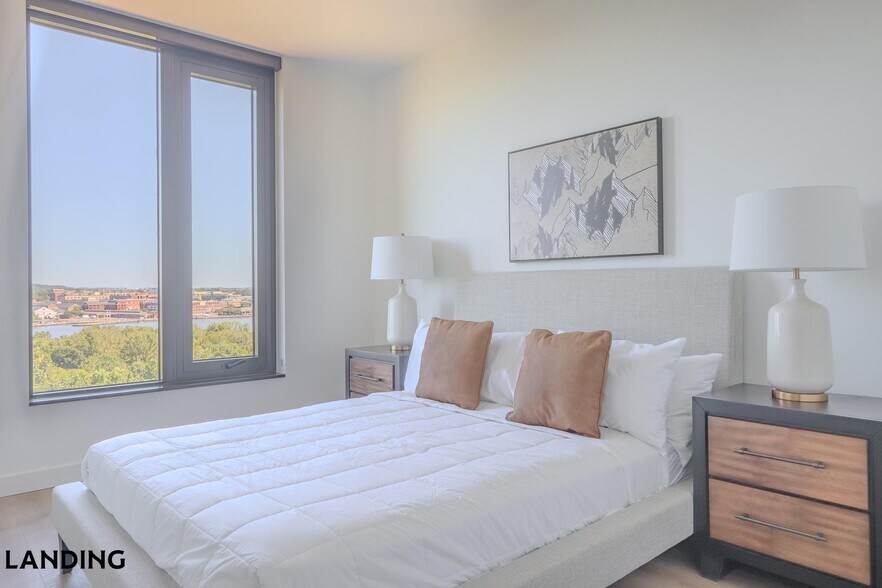 Building Photo - 632 Howard Rd SE