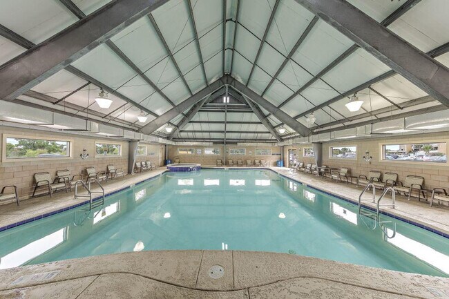 Building Photo - 375 Plantation Rd