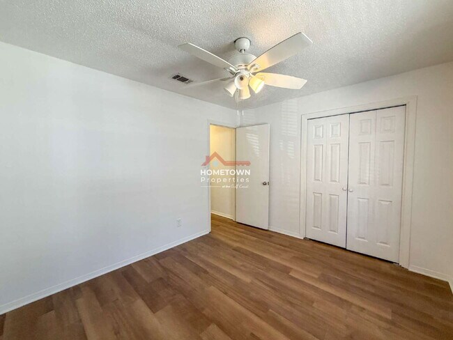 Building Photo - 1500 E Johnson Ave