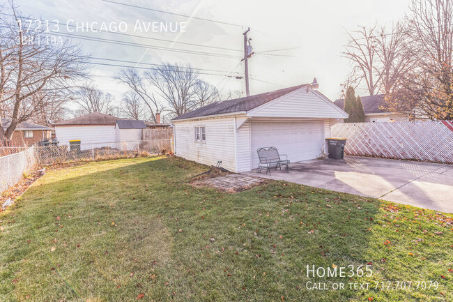 Building Photo - Charming 3 Bedroom 1 Bathroom Single-Famil...