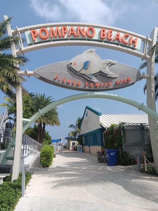 Building Photo - 305 N Pompano Beach Blvd