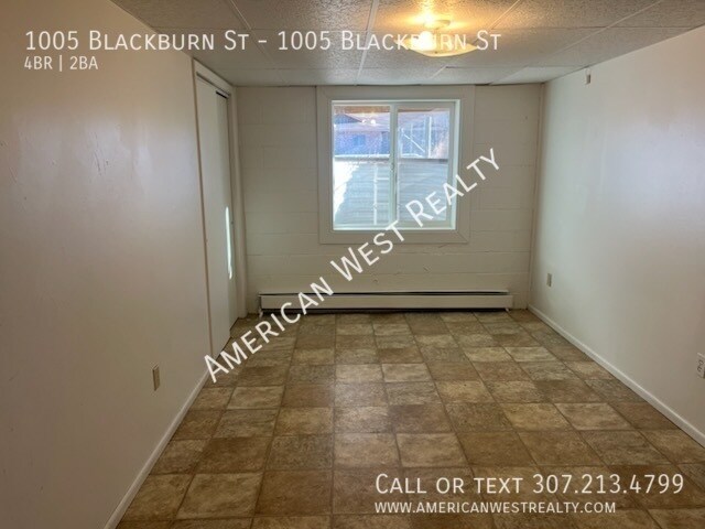 Building Photo - 1005 Blackburn St