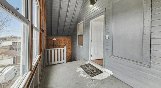 Building Photo - 1936 N St Louis Ave