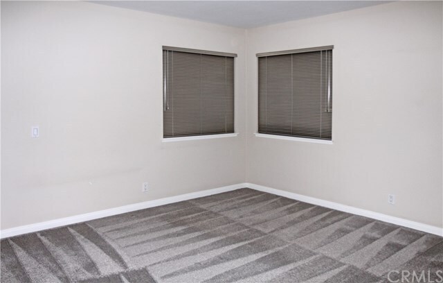 Building Photo - 9225 Talbert Ave