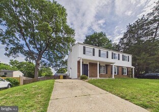 Building Photo - 1358 Raleigh Dr