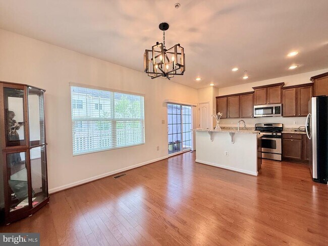 Building Photo - 3517 Sea Grass Ln