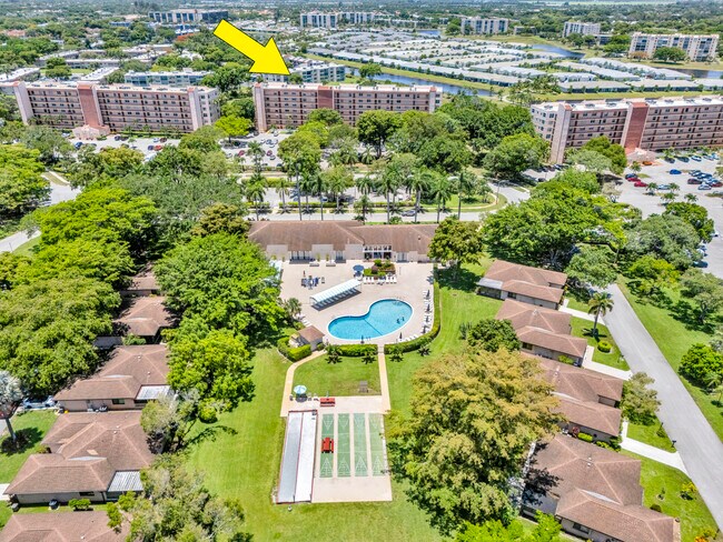 Building Photo - 14623 Bonaire Blvd