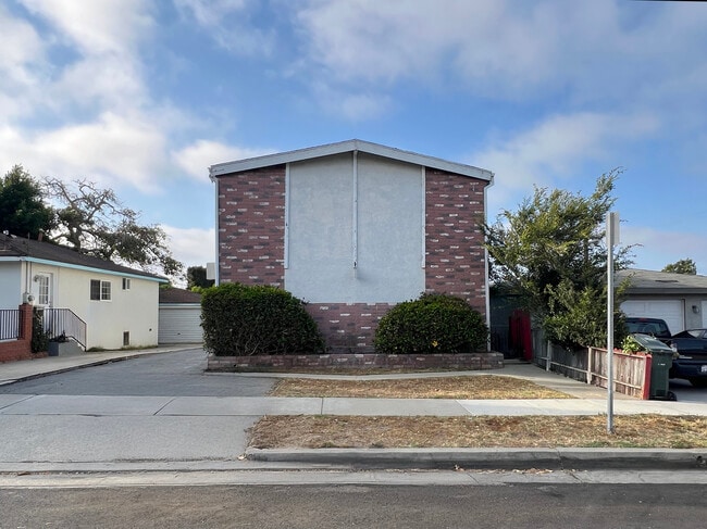 Building Photo - 4419 W 171st St
