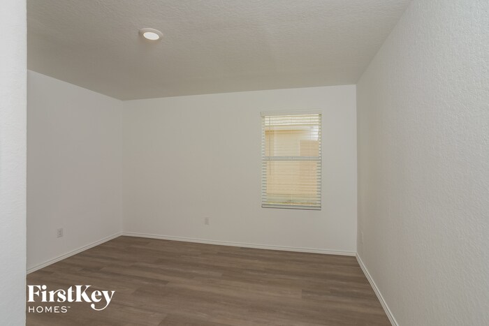 Building Photo - 10619 Pablo Way