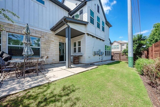Building Photo - 10201 Cienega Cove