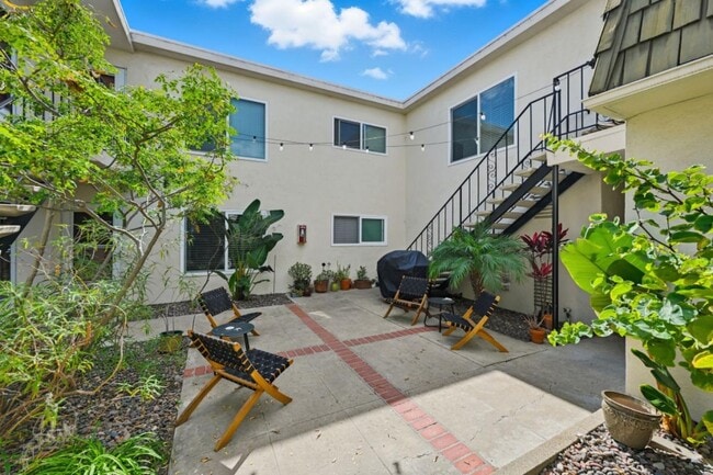 Building Photo - 4036 Shasta St