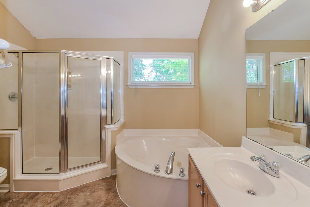 Building Photo - 944 Shorey Ln