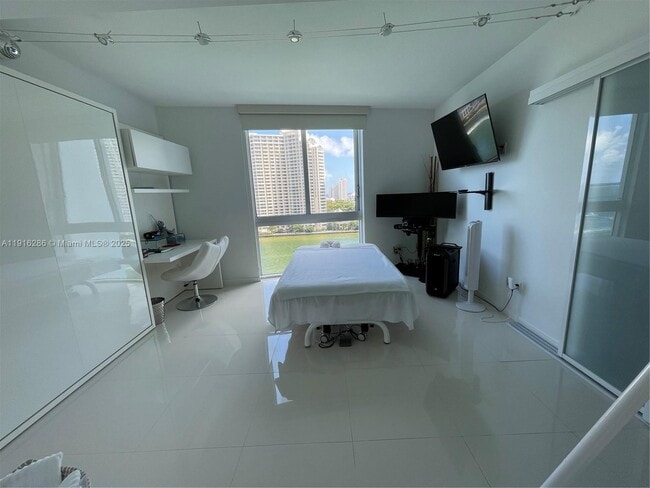 Building Photo - 335 S Biscayne Blvd