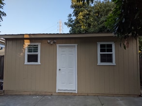 Building Photo - 1512 Fruitdale Ave